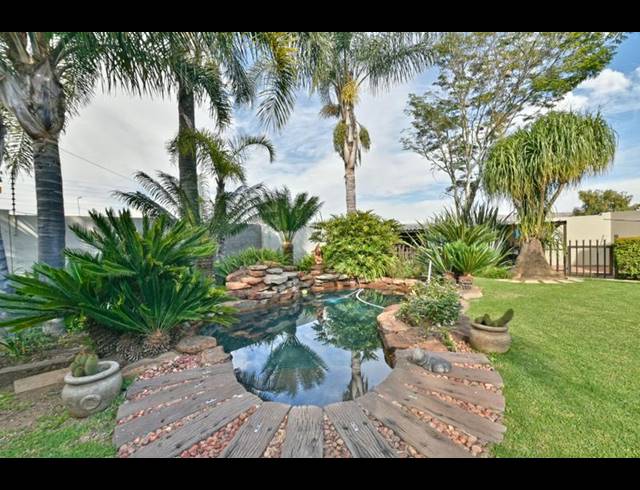 3 BEDROOM HOUSE FOR SALE IN STRUBENSVALLEI